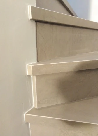 scale in gres e marmo torino